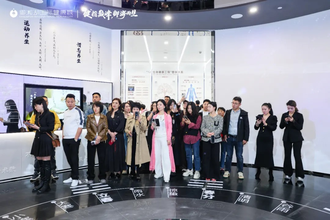 1731378948794433.jpg 11.jpg